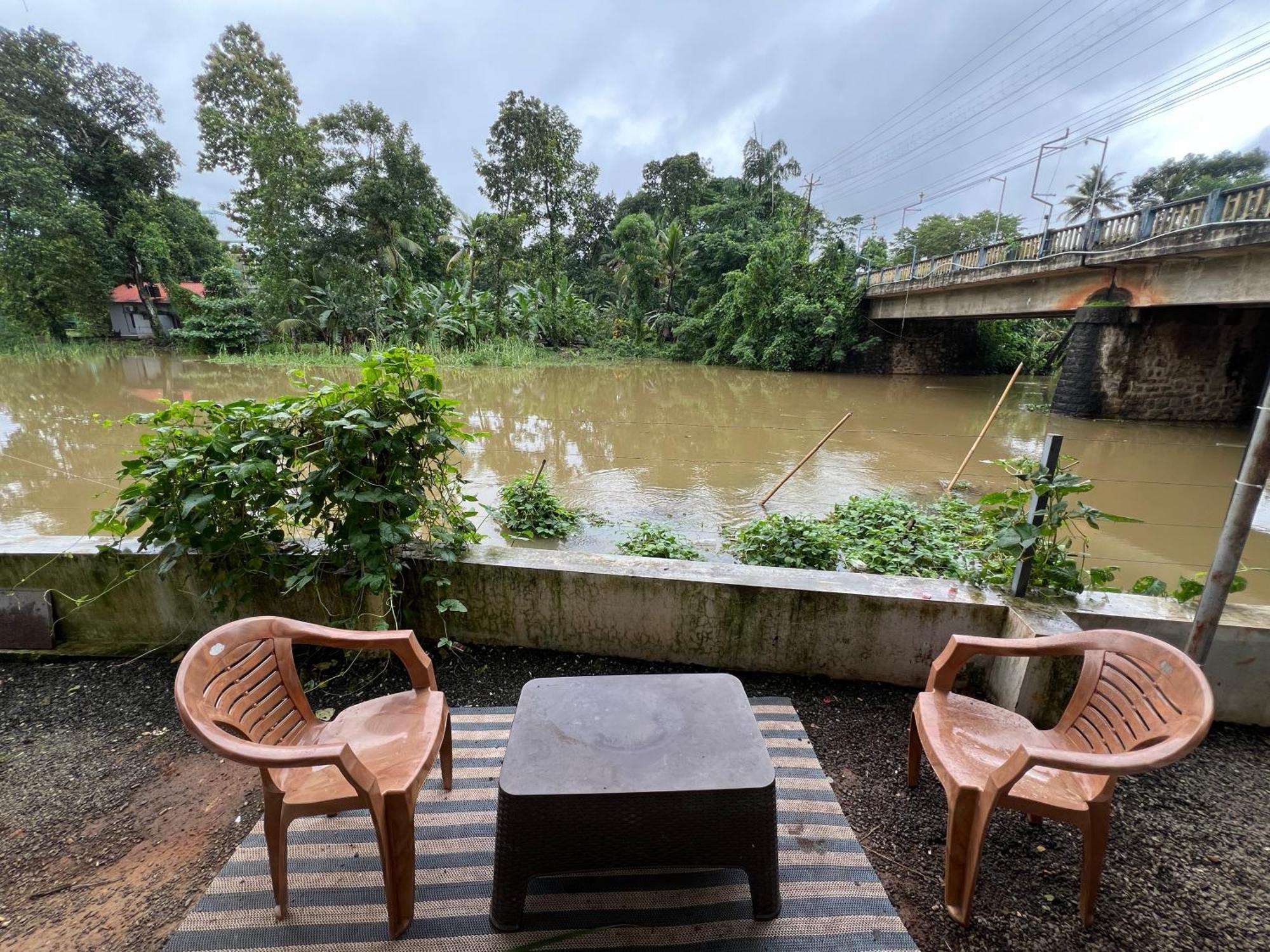 Apartamento Alappattu Meadows Kottayam Exterior foto